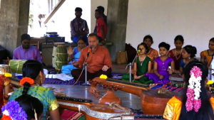 Andrea Camerini - Canto Bhajan